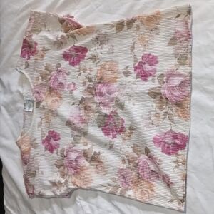 Bentley womens sleeveless top